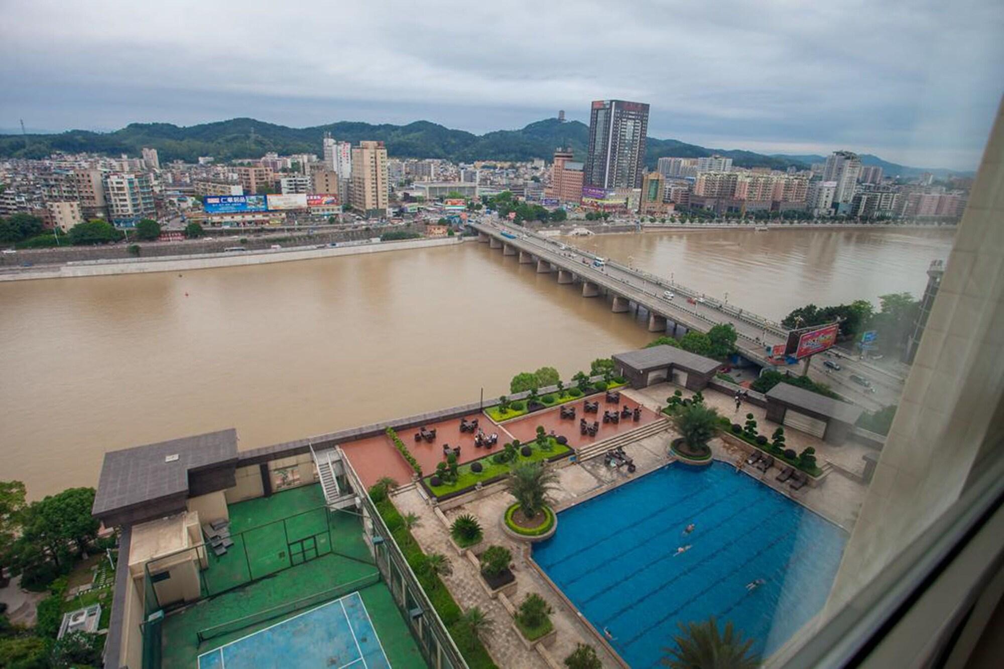 Ramada Plaza Shaoguan City Centre Ngoại thất bức ảnh