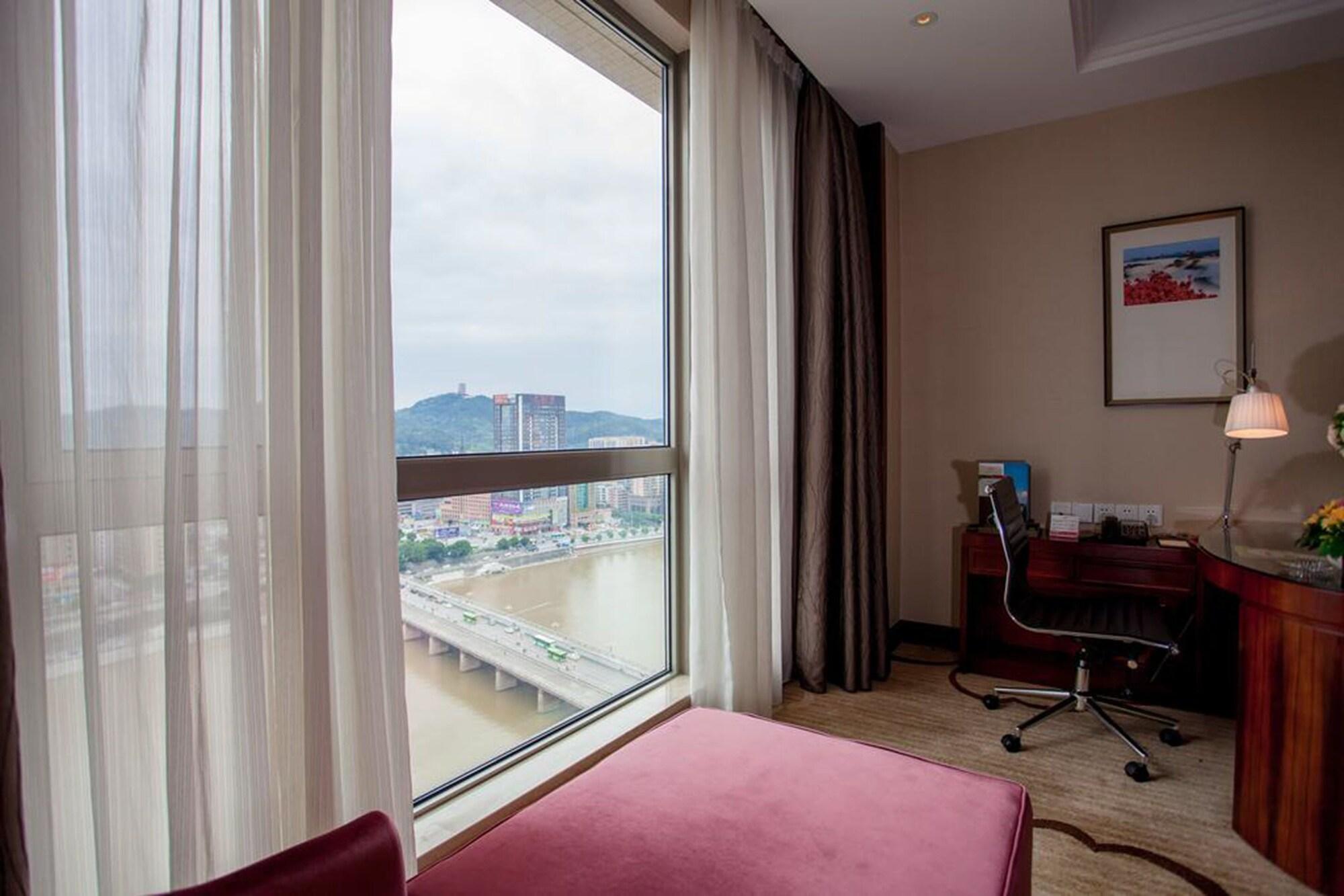Ramada Plaza Shaoguan City Centre Ngoại thất bức ảnh