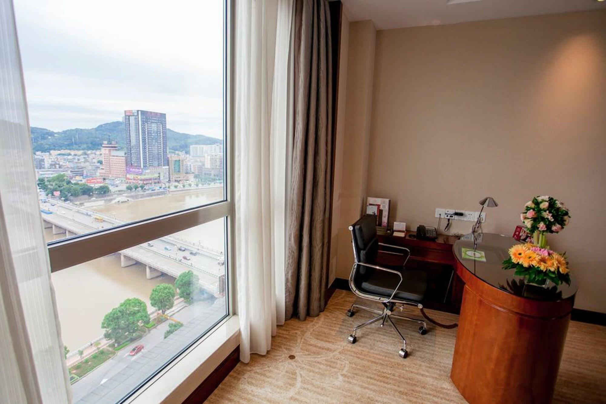 Ramada Plaza Shaoguan City Centre Ngoại thất bức ảnh