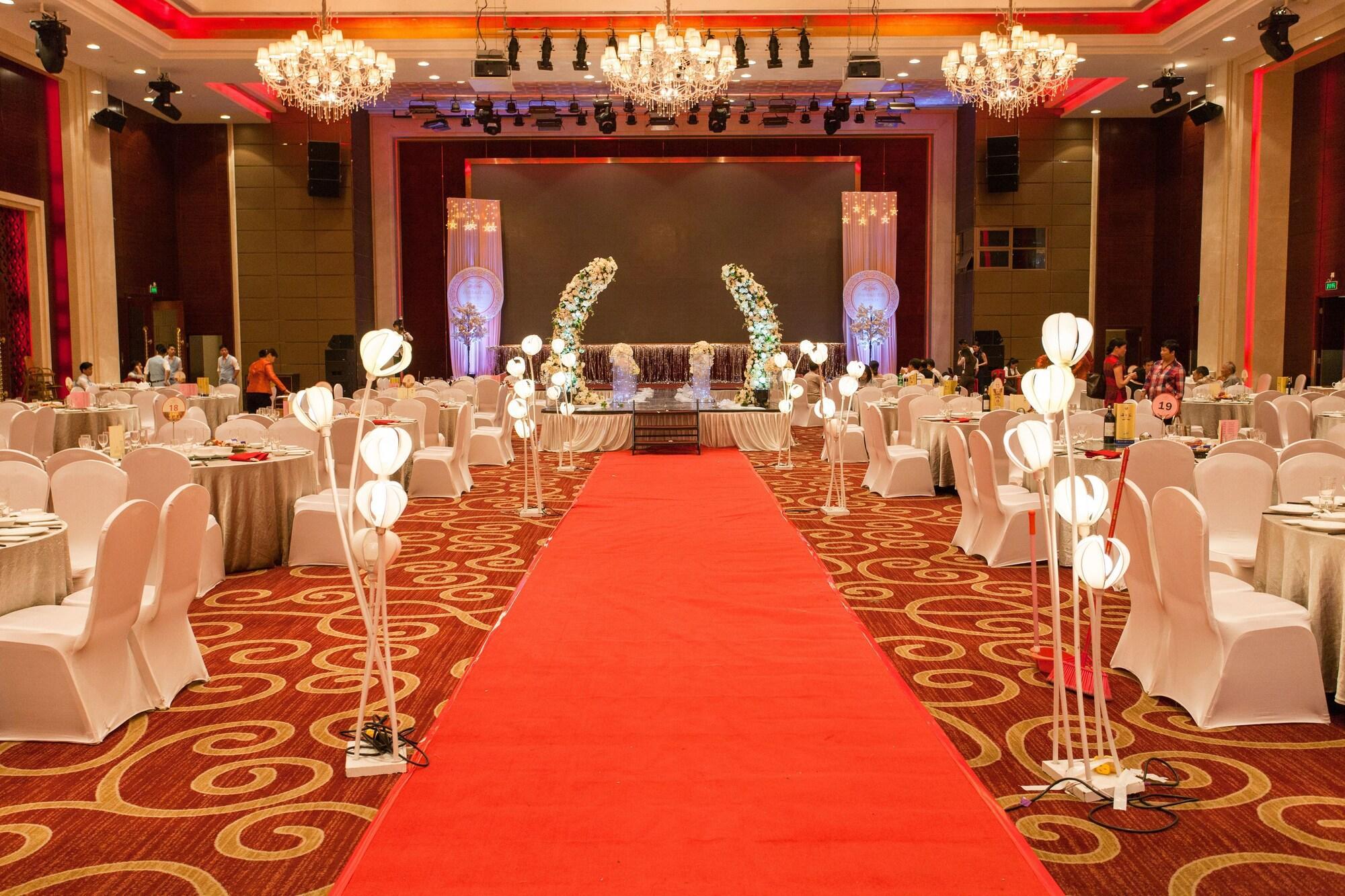 Ramada Plaza Shaoguan City Centre Ngoại thất bức ảnh