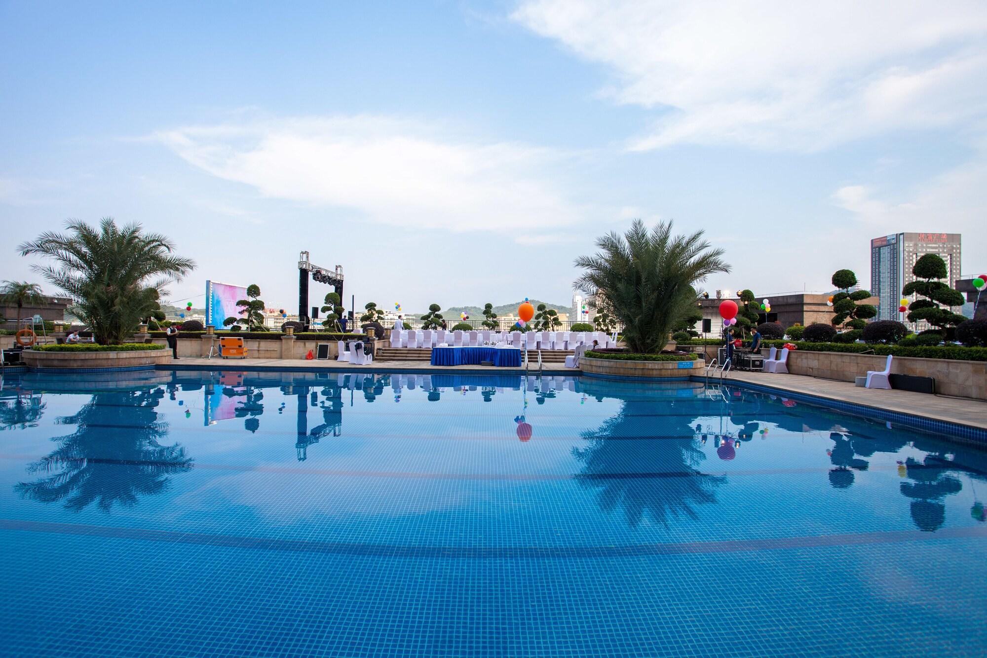 Ramada Plaza Shaoguan City Centre Ngoại thất bức ảnh