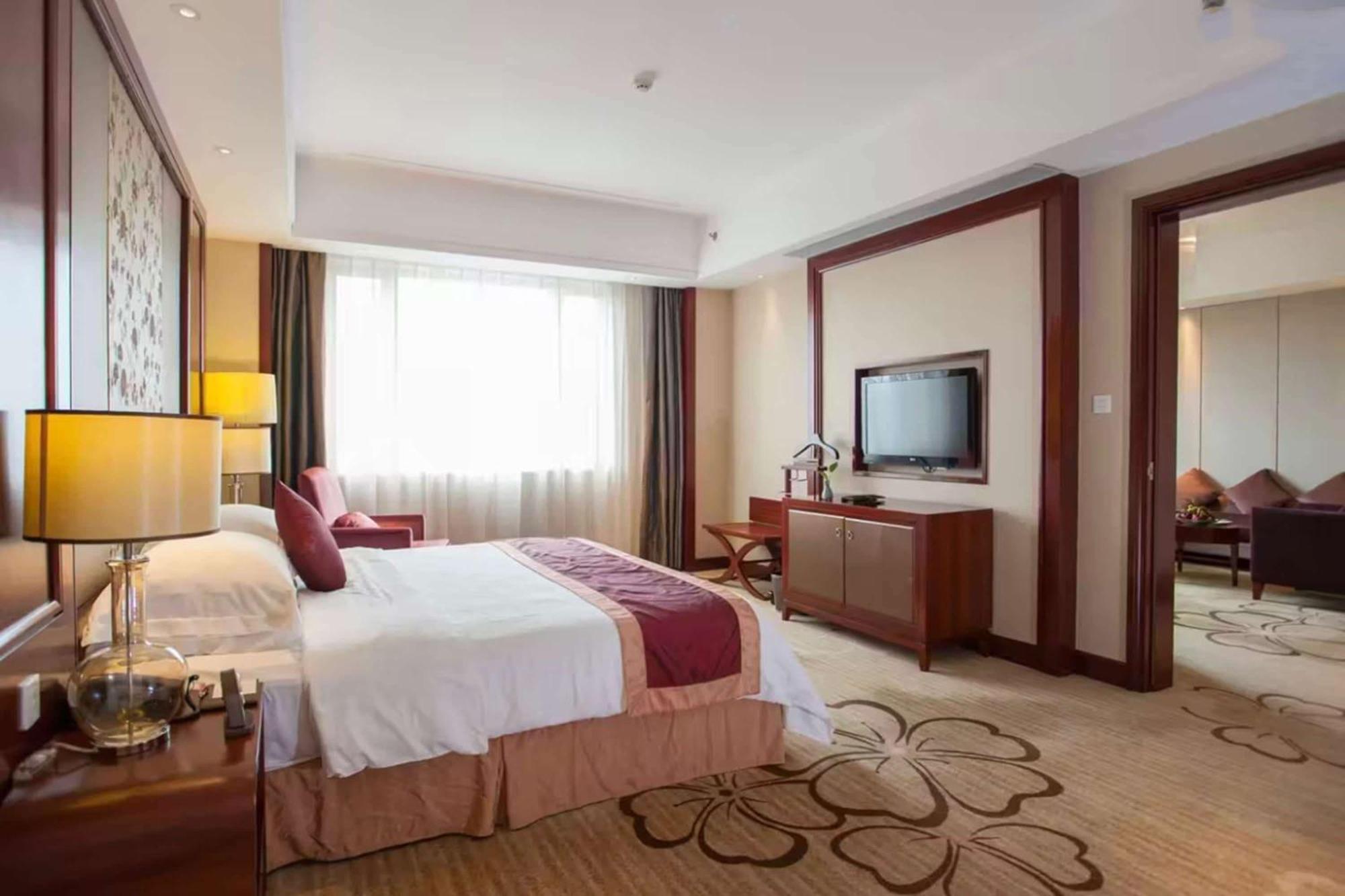 Ramada Plaza Shaoguan City Centre Ngoại thất bức ảnh