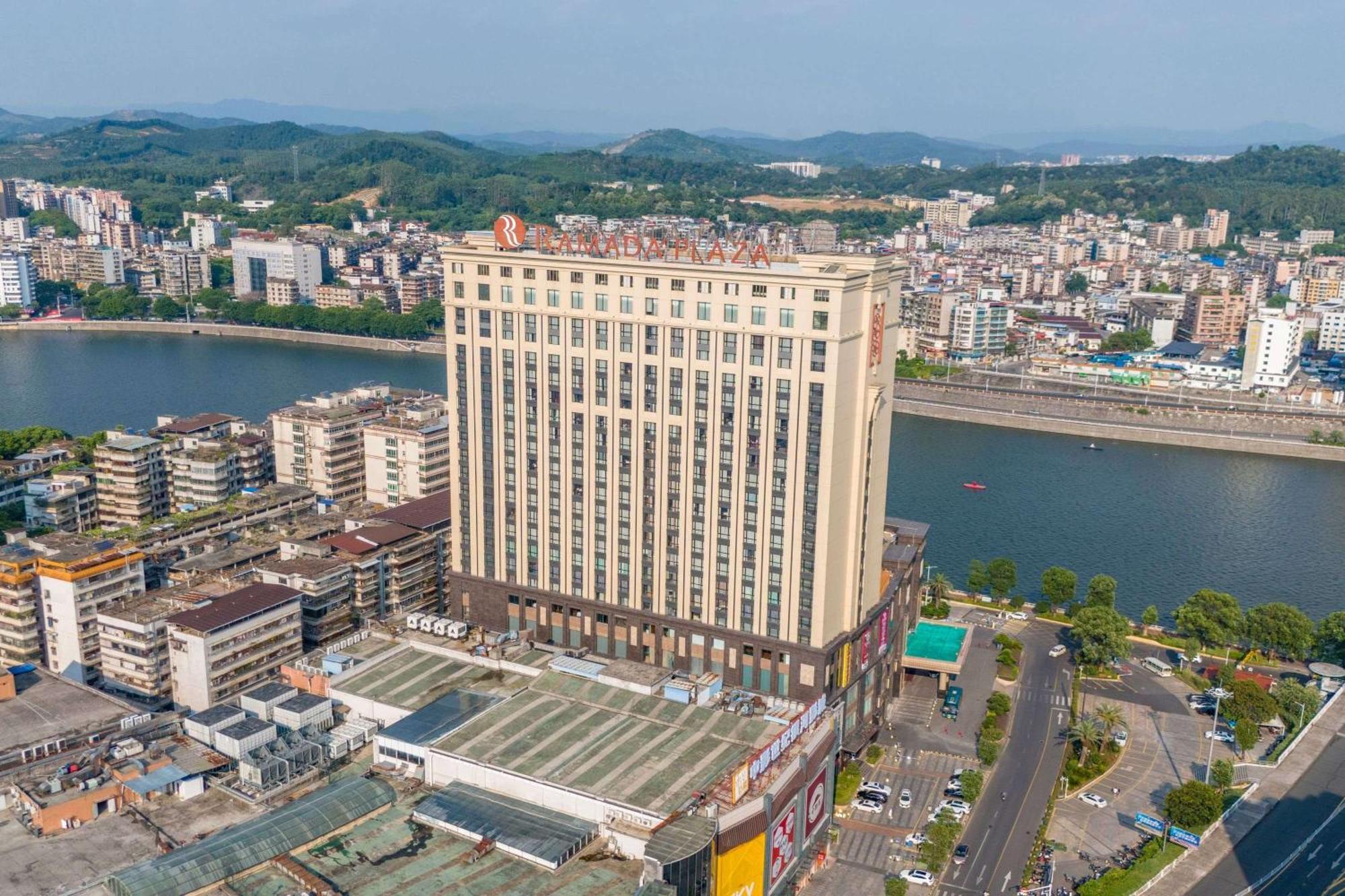 Ramada Plaza Shaoguan City Centre Ngoại thất bức ảnh