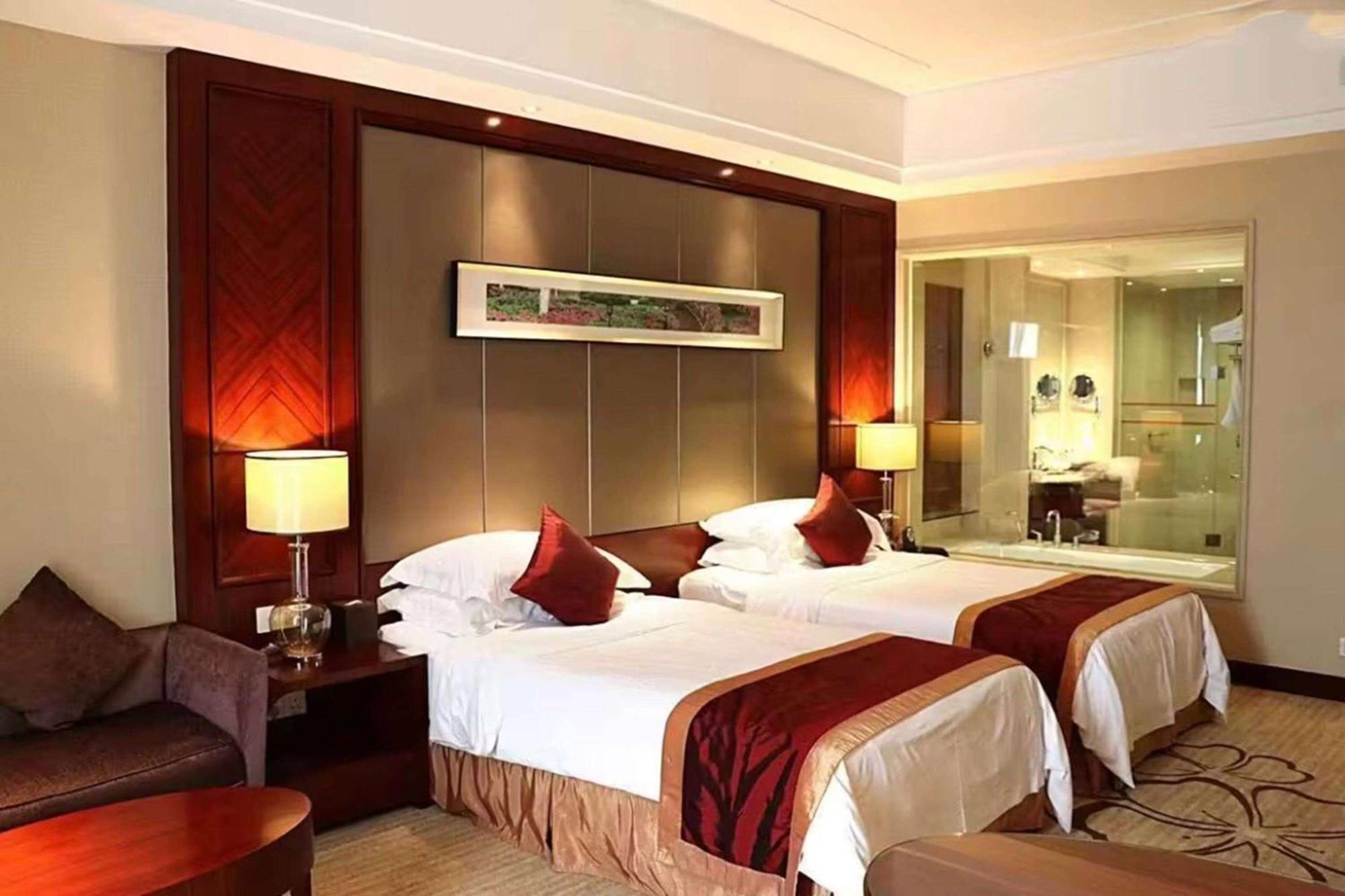 Ramada Plaza Shaoguan City Centre Ngoại thất bức ảnh